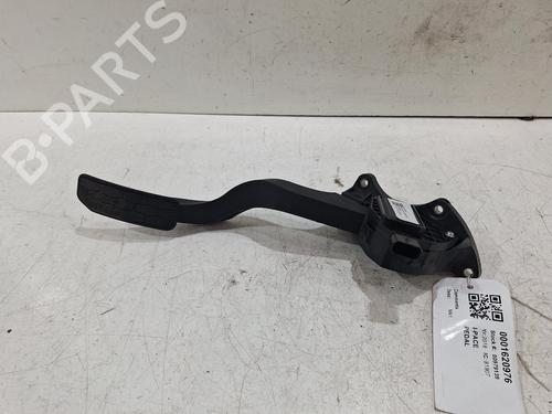 pedal-jaguar-i-pace-x590-2018-31999377 main image