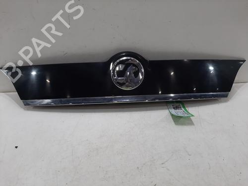 Used Tailgate handle VAUXHALL MERIVA Mk II (B) (S10) 1.4 (120 hp) 30180062
