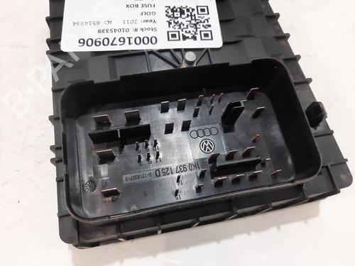 Fuse box VW GOLF VI (5K1) 1.6 TDI | BP33435789E1 - Image 5