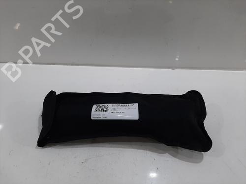 Used Jack Kit Jack Kit VAUXHALL CORSA Mk IV (E) (X15) 1.2 (69 hp) 34038752 34038752