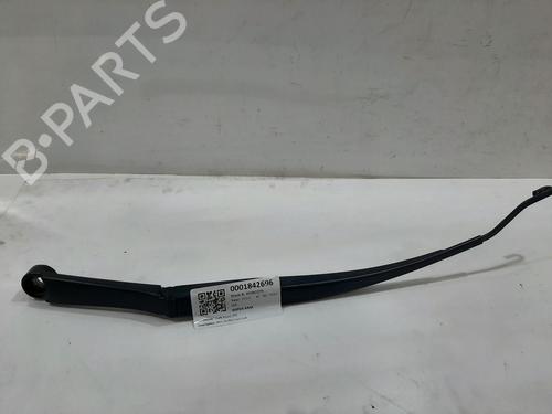 Used Front windshield wiper arm Front windshield wiper arm 39525559 39525559