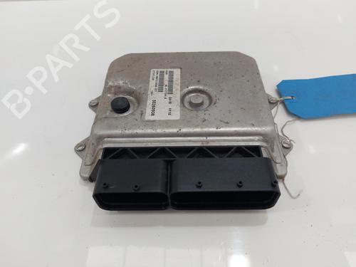 Used Control unit FIAT 500X (334_) 1.4 (334AXC1B, 334AXC11) (140 hp) 27705103