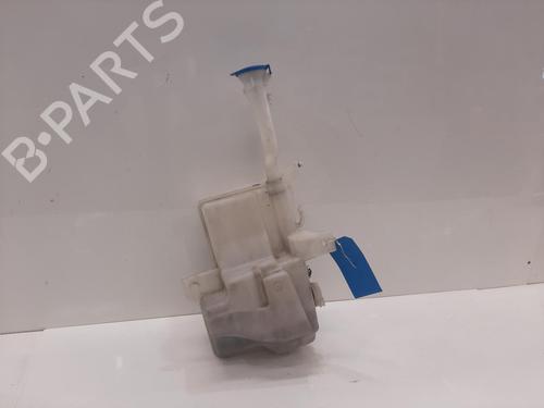 Used Windscreen washer tank Windscreen washer tank VOLVO V40 Hatchback (525) D2 (114 hp) 36403537 36403537