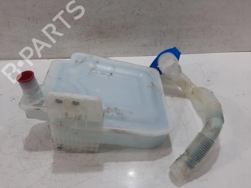 Used Windscreen washer tank Windscreen washer tank VW SCIROCCO III (137, 138) 2.0 TDI (140 hp) 33467421 33467421