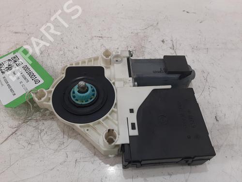 Rudehejsemekanisme Højre foran AUDI A3 Convertible (8P7) 1.6 (102 hp) 31305494