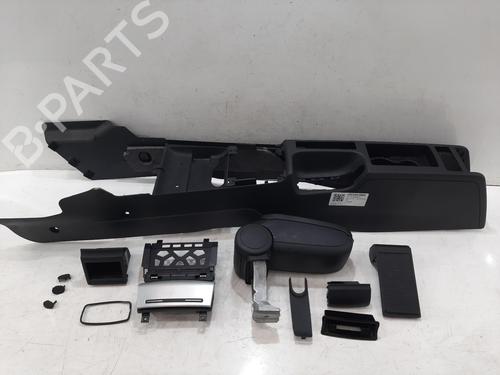 Used Middle console Middle console AUDI A3 Sportback (8PA) 2.0 TFSI (200 hp) 33282043 33282043