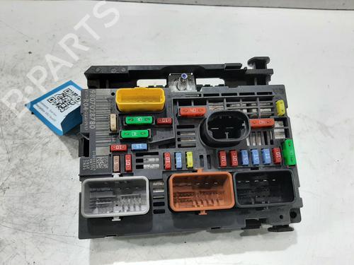 Used Fuse box CITROËN BERLINGO Box Body/MPV (B9) 1.6 HDi / BlueHDi 75 (75 hp) 32214940