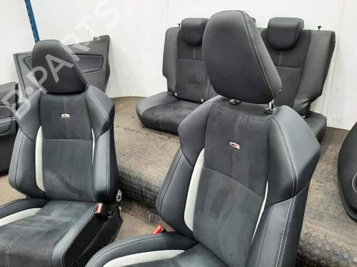Seats set TOYOTA YARIS (_P13_) 1.5 Hybrid (NHP130_) | BP26852704C78