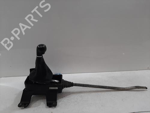 Used Gear lever Gear lever VAUXHALL CORSA Mk IV (E) (X15) 1.4 (75 hp) 34101408 34101408