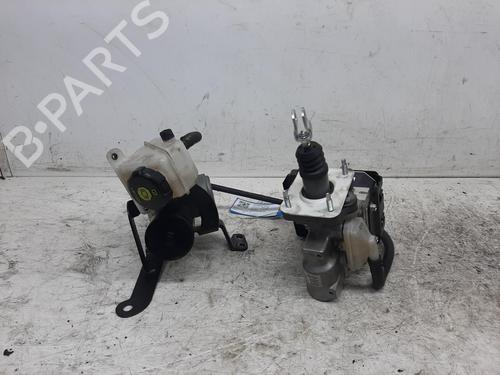 Used Brake master cylinder HYUNDAI IONIQ (AE) 1.6 GDI Hybrid (141 hp) 26767762