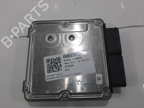 Used Control unit SKODA OCTAVIA III Combi (5E5, 5E6) 2.0 TDI (150 hp) 30559810
