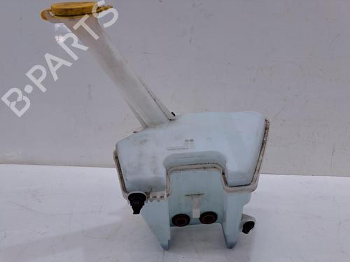 Used Windscreen washer tank TOYOTA YARIS (_P13_) 1.3 (NSP130_, NSP130) (99 hp) 29236810