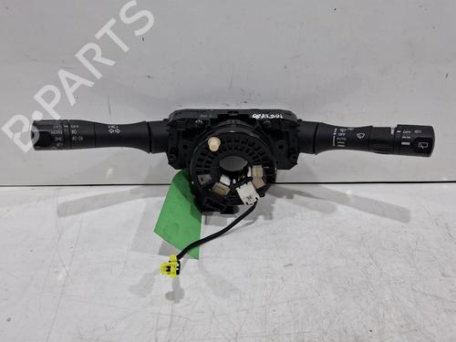 Used Switch Switch NISSAN JUKE (F15) 1.6 DIG-T (190 hp) 40040376 40040376
