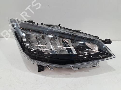 Used Right headlight Right headlight SEAT ARONA (KJ7, KJP) 1.0 TSI (95 hp) 33987532 33987532