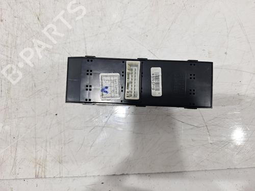 Right front window switch HYUNDAI i20 II (GB, IB) 1.2 | BP31089186I26 - Image 3