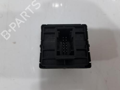 Right front window switch FIAT 500L (351_, 352_) 1.3 D Multijet (199LXY1A, 199LXY11) | BP38754109I26 - Image 4