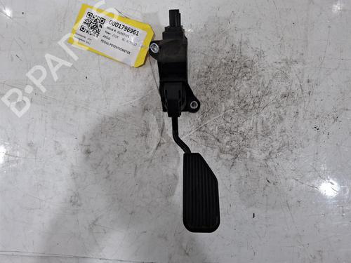 pedal-toyota-aygo-_b4_-2014-38083811 main image