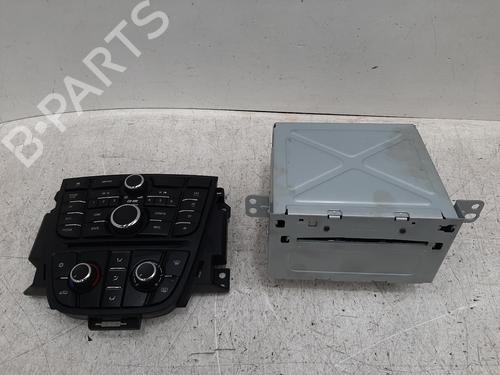 Used Radio VAUXHALL ASTRA Mk VI (J) (P10) 2.0 CDTi (165 hp) 26747326
