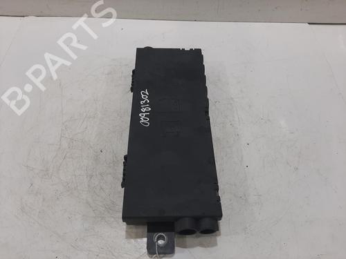 Zekeringkast JAGUAR I-PACE (X590) EV400 AWD (400 hp) 30533132