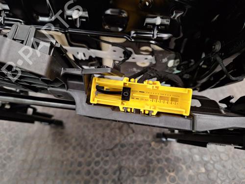 Left front seat BMW 3 Touring (G21, G81) 330 e Plug-in-Hybrid | BP39176462C15 - Image 6