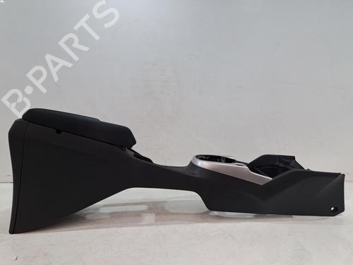 Used Middle console HONDA JAZZ IV (GK_) 1.3 (102 hp) 29883079