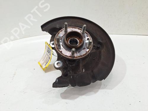 Fusee links voor VOLVO V40 Hatchback (525) T2 (122 hp) 31750930