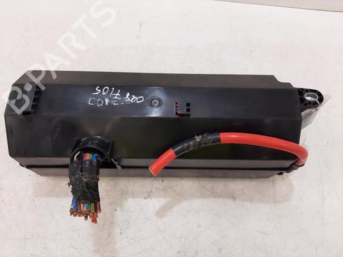 Fuse box LAND ROVER RANGE ROVER IV (L405) 4.4 SDV8 4x4 | BP30094718E1