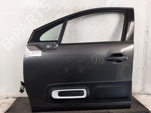 Used Left front door CITROËN C3 III (SX) 1.2 PureTech 82 (83 hp) 30142361