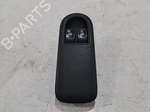 switch-renault-clio-iii-br01-cr01-2005-2006-2007-2008-2009-2010-2011-2012-2013-2014-32041136 main image