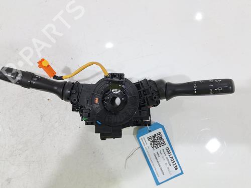 Used Switch Switch TOYOTA YARIS (_P13_) 1.3 (NSP130_, NSP130) (99 hp) 34377612 34377612