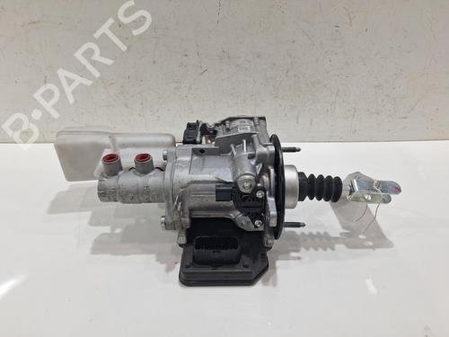 Used Brake master cylinder JAGUAR I-PACE (X590) EV400 AWD (400 hp) 32171852