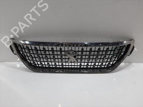 Grelha Grelha PEUGEOT 2008 I (CU_) 1.6 BlueHDi 75 (75 hp) 33868004 33868004