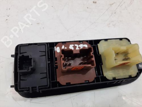 Used Switch Switch DACIA DUSTER (HS_) 1.5 dCi (HSMC) (107 hp) 33282325 33282325
