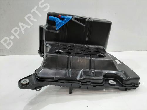 AdBlue-tank LAND ROVER RANGE ROVER IV (L405) 4.4 SDV8 4x4 (340 hp) 26846801
