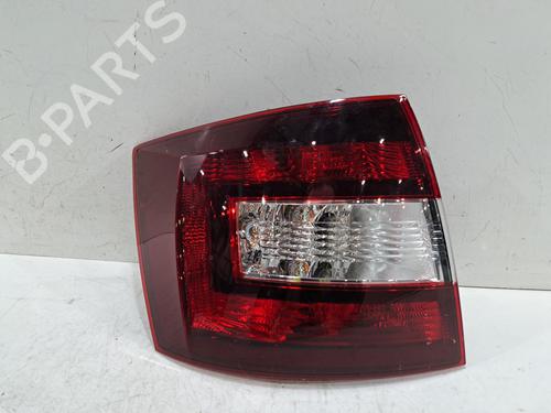 Venstre baglygte SKODA RAPID Spaceback (NH1) 1.2 TSI (105 hp) 31305776