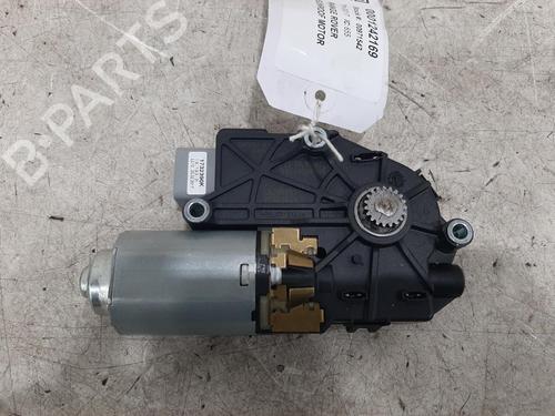sunroof-engine-land-rover-range-rover-iv-l405-2012-2013-2014-2015-2016-2017-2018-2019-2020-2021-26748154 main image
