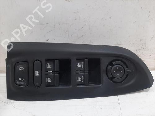 Used Switch FIAT 500X (334_) 1.6 (334AXE1A) (110 hp) 30517404