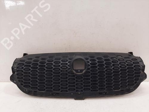 grille-jaguar-i-pace-x590-2018-29058723 main image