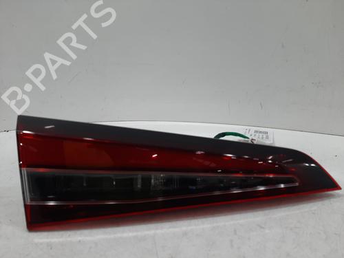 left-taillight-toyota-corolla-estate-_e21_-2019-32027448 main image