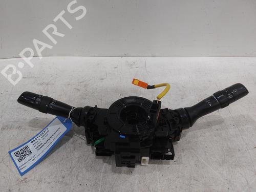 Used Switch TOYOTA YARIS (_P13_) 1.5 Hybrid (NHP130_) (101 hp) 26868206