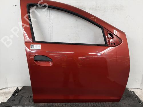 Used Right front door Right front door 38447957 38447957
