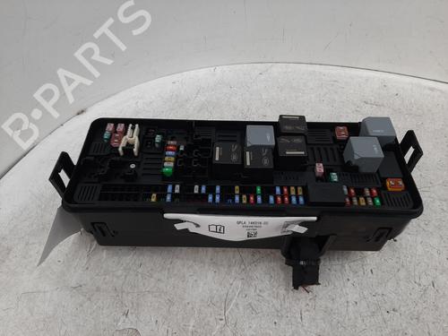 Used Fuse box Fuse box 26843714 26843714