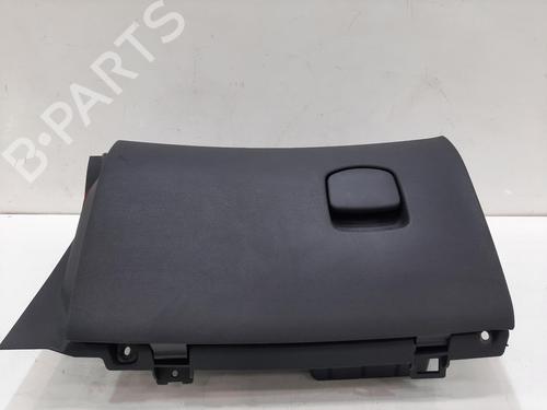 Used Glove box VAUXHALL CORSA Mk III (D) (S07) 1.4 (L08) (101 hp) 29266824