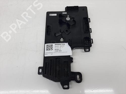 Used Fuse box Fuse box 29266224 29266224