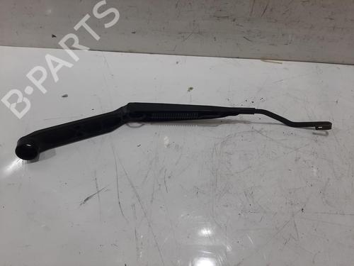 Used Front windshield wiper arm Front windshield wiper arm 37497131 37497131