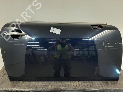 Used Right front door Right front door 38447354 38447354