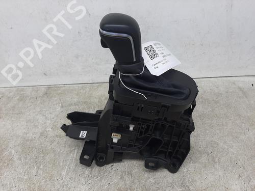 Used Gear lever TOYOTA YARIS (_P21_, _PA1_, _PH1_) 1.5 Hybrid (MXPH10, MXPH11) (116 hp) 29322535