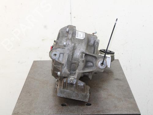 Rear differential LAND ROVER DISCOVERY V (L462) 3.0 SDV6 4x4 | BP26814675M24