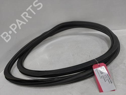 Used Rubber door seal LAND ROVER DEFENDER Station Wagon (L663) D250 MHEV 4x4 (249 hp) 29235712