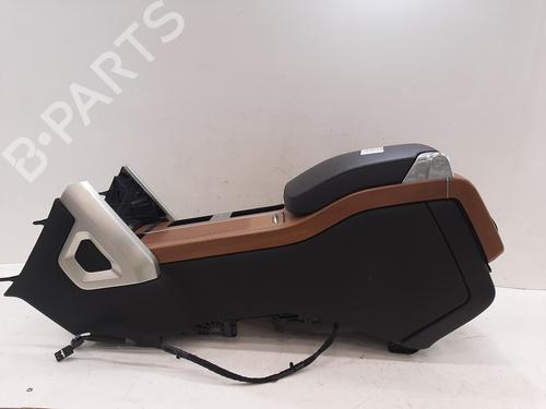 Console centrale Console centrale LAND ROVER RANGE ROVER IV (L405) 4.4 SDV8 4x4 (340 hp) 36046768 36046768